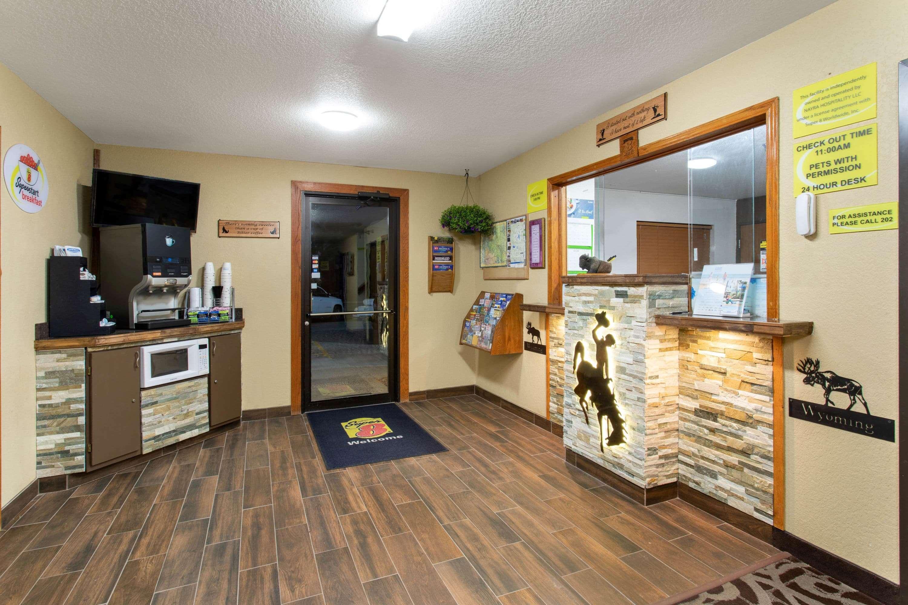 Super 8 By Wyndham Dubois Motel Esterno foto