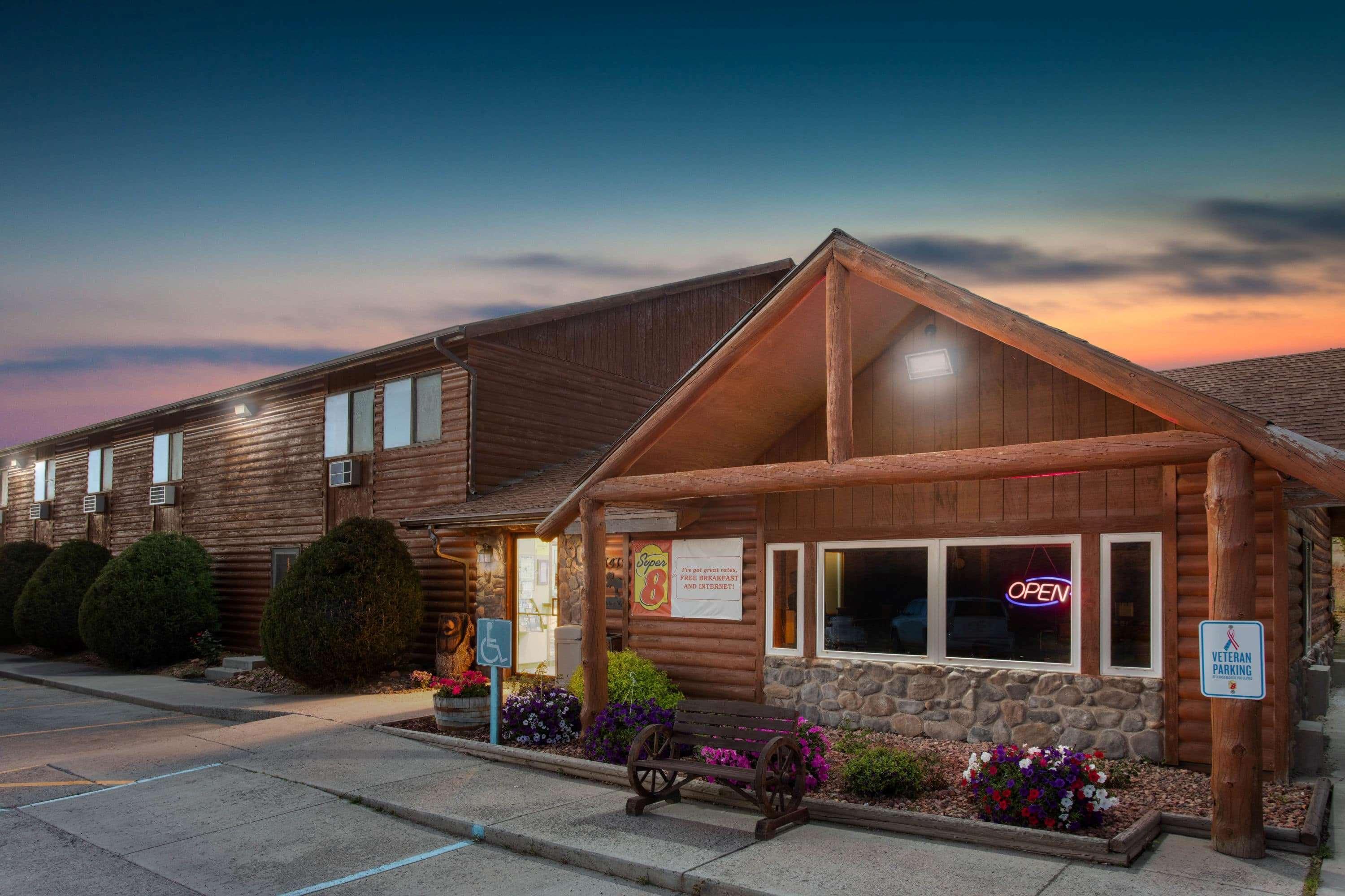 Super 8 By Wyndham Dubois Motel Esterno foto